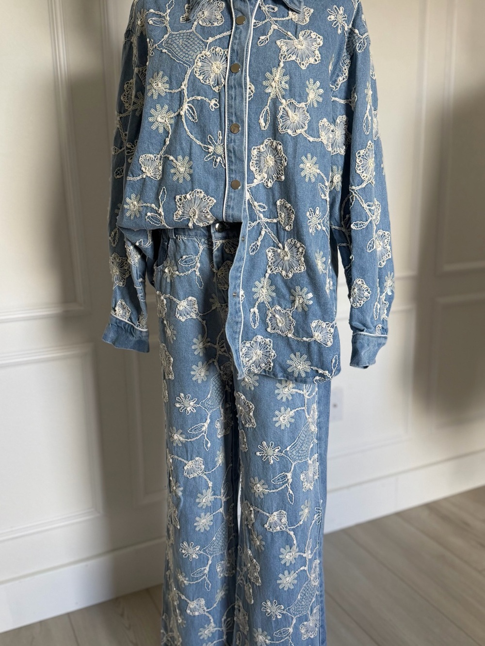 Light Blue Floral Embroidered Casual Denim Set